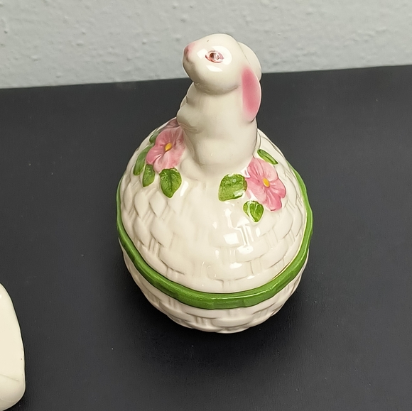 Avon Easter Bunny Set Of 4 Pcs Ceramic Decor - Picture 5 of 17